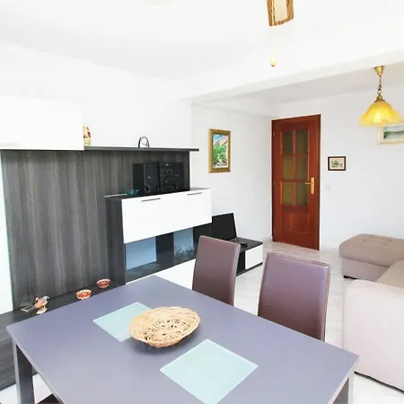 Appartement Albatros 11-5 *